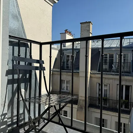 Trocadero Devant Le Metro Passy Apartmán *