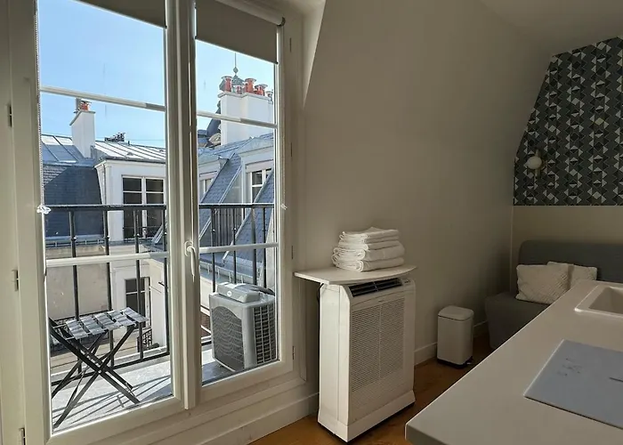 Trocadero Devant Le Metro Passy Apartment Paris